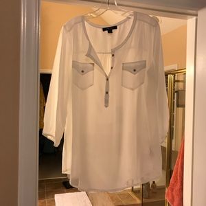Nine West Jeans sheer ivory top L